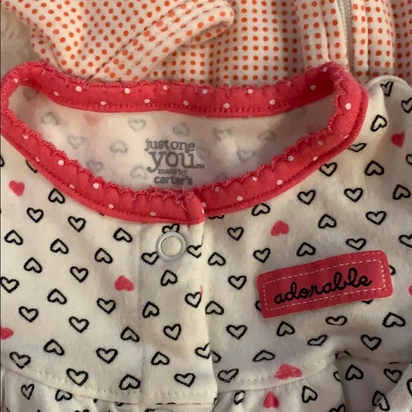 Bundle of 3 Pairs of Carter’s footed pajamas - Picture 2 of 5